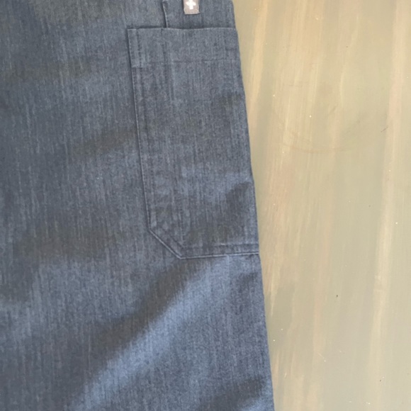 Figs scrub bottoms - Picture 2 of 4